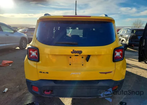 2015 Jeep Renegade Trailhawk z USA, uszkodzony, nr VIN ZACCJBCT4FPC16125